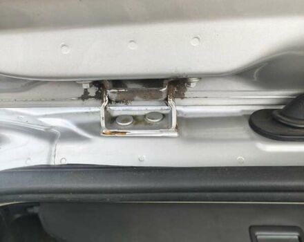 Серый Вольво В50, объемом двигателя 1.56 л и пробегом 280 тыс. км за 5700 $, фото 11 на Automoto.ua