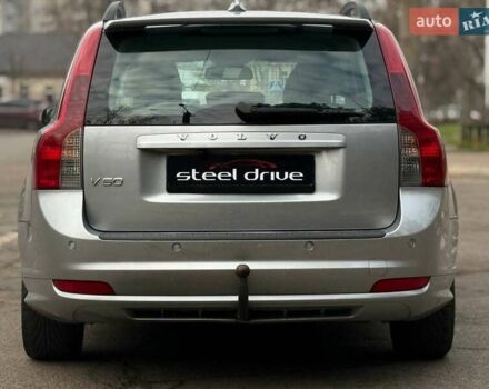 Серый Вольво В50, объемом двигателя 1.6 л и пробегом 221 тыс. км за 8999 $, фото 8 на Automoto.ua
