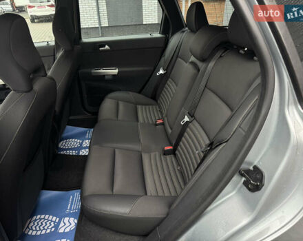 Вольво В50 2009 в Луцке на Automoto.ua Серый Вольво В50, объемом двигателя 2 л и пробегом 252 тыс. км за 7999 $, фото 16 на Automoto.ua