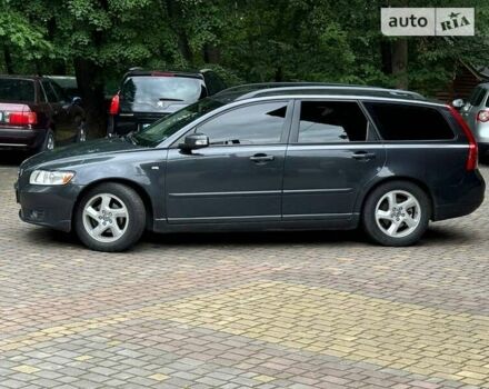 Серый Вольво В50, объемом двигателя 1.56 л и пробегом 245 тыс. км за 6599 $, фото 4 на Automoto.ua
