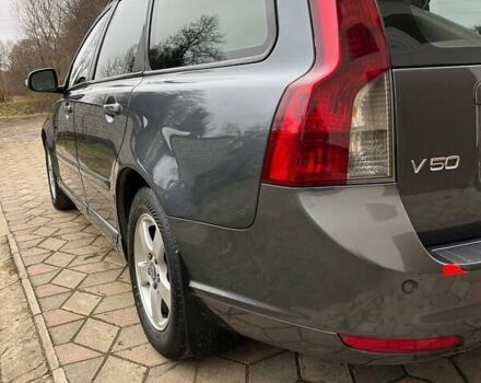 Сірий Вольво V50, об'ємом двигуна 1.6 л та пробігом 300 тис. км за 5800 $, фото 9 на Automoto.ua
