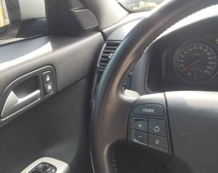 Серый Вольво В50, объемом двигателя 2 л и пробегом 260 тыс. км за 7700 $, фото 6 на Automoto.ua