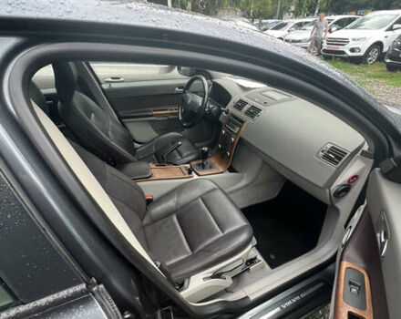 Серый Вольво В50, объемом двигателя 1.56 л и пробегом 266 тыс. км за 8000 $, фото 5 на Automoto.ua