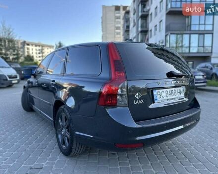 Вольво В50 2009 в Львове на Automoto.ua Серый Вольво В50, объемом двигателя 2 л и пробегом 228 тыс. км за 7700 $, фото 8 на Automoto.ua