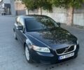 Серый Вольво В50, объемом двигателя 1.56 л и пробегом 317 тыс. км за 5800 $, фото 1 на Automoto.ua