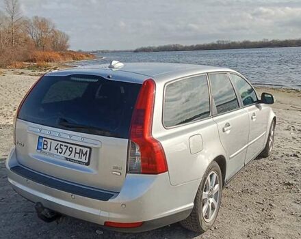 Серый Вольво В50, объемом двигателя 1.6 л и пробегом 270 тыс. км за 7250 $, фото 8 на Automoto.ua