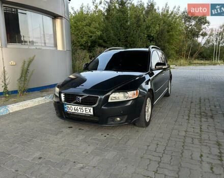 Серый Вольво В50, объемом двигателя 1.6 л и пробегом 291 тыс. км за 6300 $, фото 3 на Automoto.ua