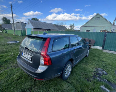 Серый Вольво В50, объемом двигателя 1.56 л и пробегом 266 тыс. км за 8000 $, фото 3 на Automoto.ua