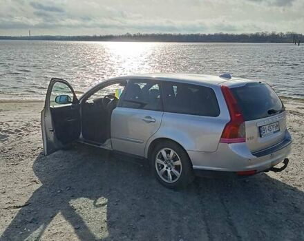 Серый Вольво В50, объемом двигателя 1.6 л и пробегом 270 тыс. км за 7250 $, фото 12 на Automoto.ua