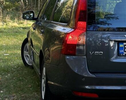 Вольво В50 2009 в Радивилове на Automoto.ua Серый Вольво В50, объемом двигателя 1.6 л и пробегом 275 тыс. км за 6900 $, фото 12 на Automoto.ua
