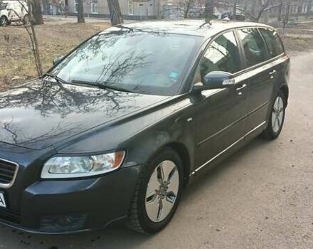 Сірий Вольво V50, об'ємом двигуна 1.56 л та пробігом 223 тис. км за 6300 $, фото 1 на Automoto.ua