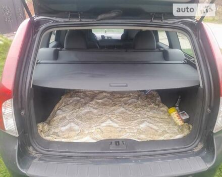 Серый Вольво В50, объемом двигателя 1.6 л и пробегом 238 тыс. км за 7300 $, фото 20 на Automoto.ua