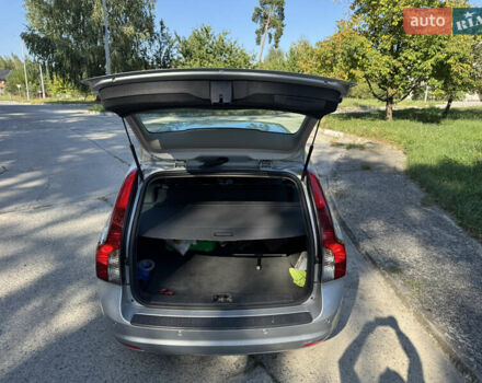 Серый Вольво В50, объемом двигателя 2 л и пробегом 257 тыс. км за 7450 $, фото 29 на Automoto.ua