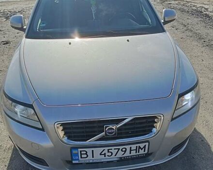 Серый Вольво В50, объемом двигателя 1.6 л и пробегом 270 тыс. км за 7250 $, фото 1 на Automoto.ua