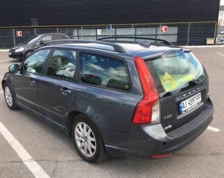 Серый Вольво В50, объемом двигателя 1.6 л и пробегом 221 тыс. км за 6100 $, фото 2 на Automoto.ua