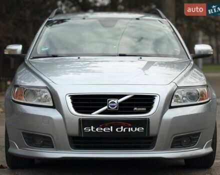 Серый Вольво В50, объемом двигателя 1.6 л и пробегом 221 тыс. км за 8999 $, фото 1 на Automoto.ua