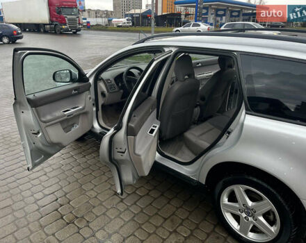 Серый Вольво В50, объемом двигателя 2 л и пробегом 264 тыс. км за 8500 $, фото 11 на Automoto.ua