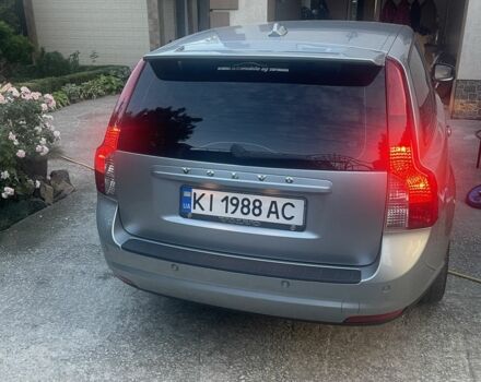 Серый Вольво В50, объемом двигателя 1.6 л и пробегом 245 тыс. км за 7500 $, фото 4 на Automoto.ua