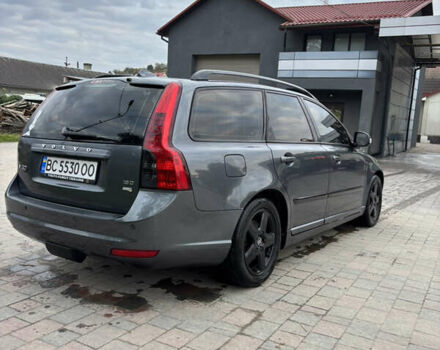 Серый Вольво В50, объемом двигателя 1.56 л и пробегом 274 тыс. км за 8200 $, фото 7 на Automoto.ua