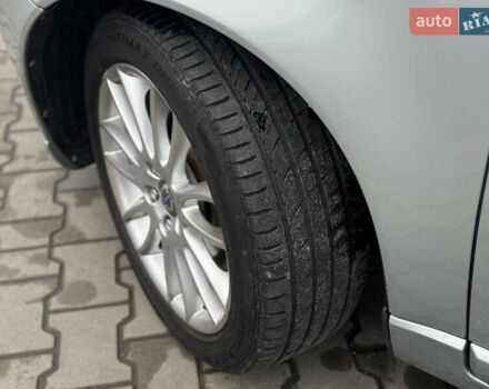 Вольво В50 2009 в Луцке на Automoto.ua Серый Вольво В50, объемом двигателя 2 л и пробегом 252 тыс. км за 7999 $, фото 7 на Automoto.ua