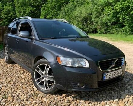 Серый Вольво В50, объемом двигателя 1.56 л и пробегом 258 тыс. км за 6000 $, фото 1 на Automoto.ua