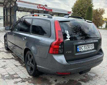Серый Вольво В50, объемом двигателя 1.56 л и пробегом 274 тыс. км за 8200 $, фото 9 на Automoto.ua