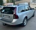 Сірий Вольво V50, об'ємом двигуна 2 л та пробігом 260 тис. км за 8000 $, фото 2 на Automoto.ua