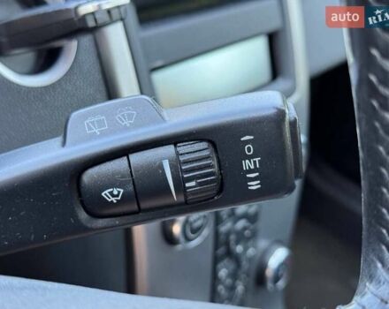 Вольво В50 2009 в Славуте на Automoto.ua Серый Вольво В50, объемом двигателя 2 л и пробегом 258 тыс. км за 7500 $, фото 10 на Automoto.ua