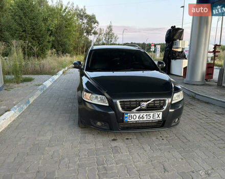 Серый Вольво В50, объемом двигателя 1.6 л и пробегом 291 тыс. км за 6300 $, фото 1 на Automoto.ua