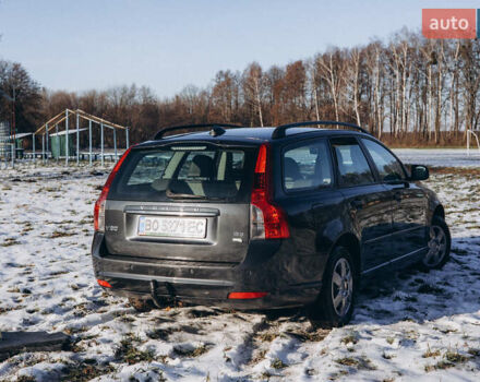 Серый Вольво В50, объемом двигателя 1.6 л и пробегом 280 тыс. км за 6800 $, фото 1 на Automoto.ua