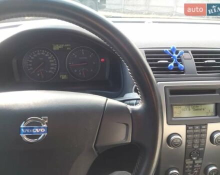 Серый Вольво В50, объемом двигателя 2 л и пробегом 260 тыс. км за 7700 $, фото 1 на Automoto.ua