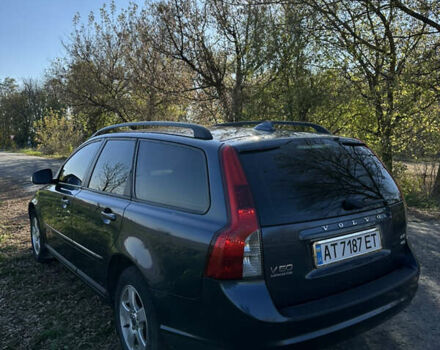 Серый Вольво В50, объемом двигателя 1.56 л и пробегом 221 тыс. км за 6300 $, фото 14 на Automoto.ua