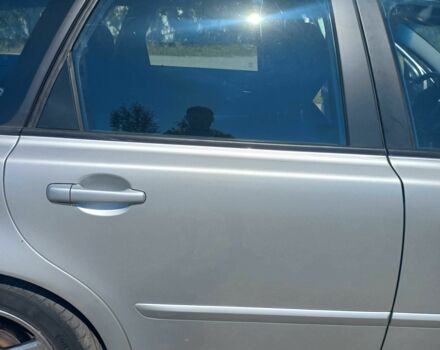 Серый Вольво В50, объемом двигателя 1.6 л и пробегом 228 тыс. км за 7999 $, фото 3 на Automoto.ua