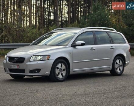 Сірий Вольво V50, об'ємом двигуна 1.6 л та пробігом 223 тис. км за 7799 $, фото 1 на Automoto.ua