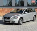 Вольво В50 2009 в Славуте на Automoto.ua Серый Вольво В50, объемом двигателя 2 л и пробегом 258 тыс. км за 7500 $, фото 1 на Automoto.ua