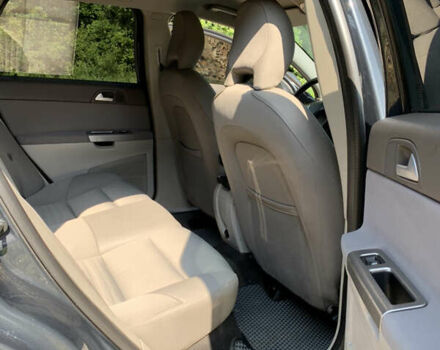 Серый Вольво В50, объемом двигателя 1.56 л и пробегом 258 тыс. км за 6000 $, фото 10 на Automoto.ua