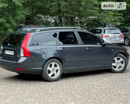 Серый Вольво В50, объемом двигателя 1.56 л и пробегом 245 тыс. км за 6599 $, фото 10 на Automoto.ua