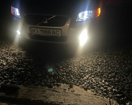 Серый Вольво В50, объемом двигателя 1.6 л и пробегом 245 тыс. км за 7500 $, фото 1 на Automoto.ua