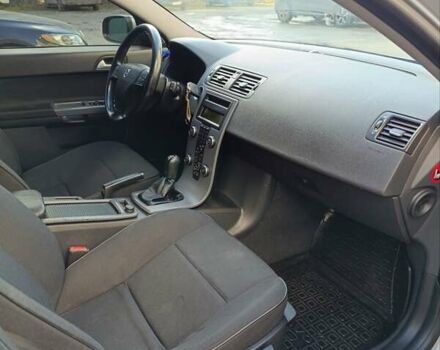 Серый Вольво В50, объемом двигателя 1.6 л и пробегом 218 тыс. км за 5750 $, фото 14 на Automoto.ua