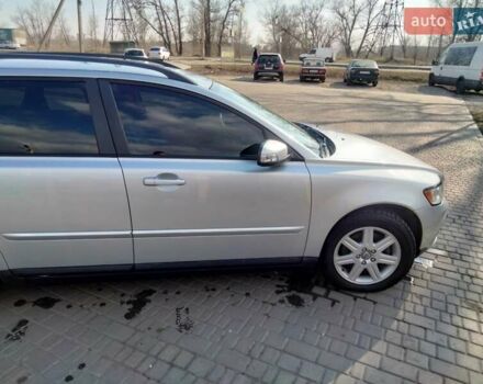 Серый Вольво В50, объемом двигателя 2 л и пробегом 260 тыс. км за 7700 $, фото 5 на Automoto.ua