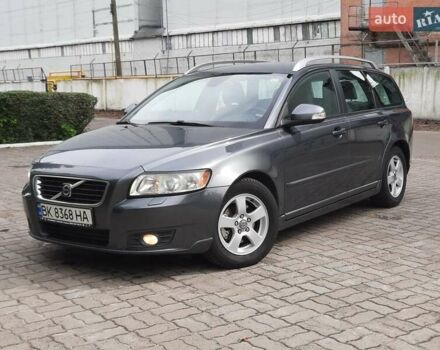 Серый Вольво В50, объемом двигателя 1.6 л и пробегом 285 тыс. км за 6400 $, фото 6 на Automoto.ua