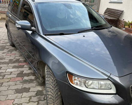 Серый Вольво В50, объемом двигателя 1.6 л и пробегом 240 тыс. км за 5500 $, фото 4 на Automoto.ua