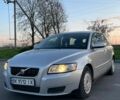 Серый Вольво В50, объемом двигателя 1.6 л и пробегом 222 тыс. км за 4500 $, фото 1 на Automoto.ua