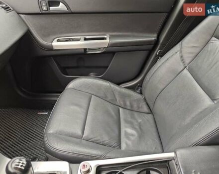 Серый Вольво В50, объемом двигателя 1.6 л и пробегом 265 тыс. км за 9999 $, фото 3 на Automoto.ua