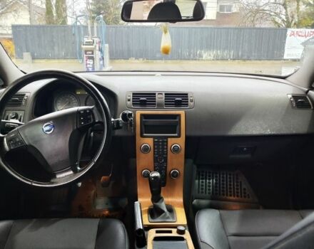 Серый Вольво В50, объемом двигателя 1.6 л и пробегом 316 тыс. км за 2800 $, фото 7 на Automoto.ua