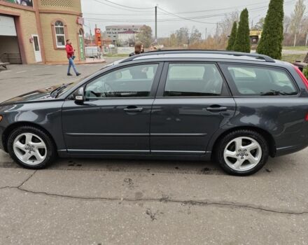 Серый Вольво В50, объемом двигателя 1.6 л и пробегом 265 тыс. км за 8999 $, фото 2 на Automoto.ua