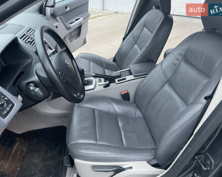 Серый Вольво В50, объемом двигателя 1.6 л и пробегом 222 тыс. км за 7950 $, фото 16 на Automoto.ua