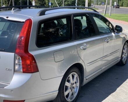 Сірий Вольво V50, об'ємом двигуна 1.6 л та пробігом 263 тис. км за 7500 $, фото 4 на Automoto.ua