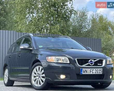 Серый Вольво В50, объемом двигателя 1.6 л и пробегом 208 тыс. км за 6850 $, фото 16 на Automoto.ua