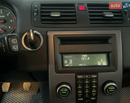 Вольво В50 2010 в Стрые на Automoto.ua Серый Вольво В50, объемом двигателя 1.6 л и пробегом 260 тыс. км за 6650 $, фото 39 на Automoto.ua